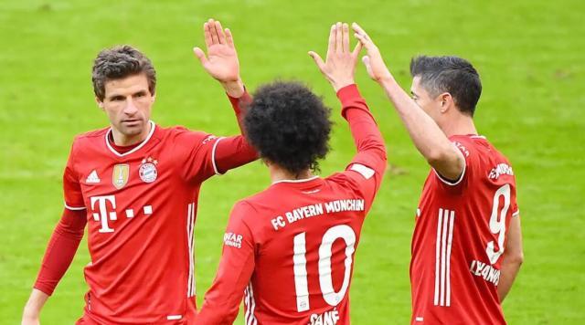 leyucom官网登录入口-两位新冠康复者“助”兴,拜仁121岁生日快乐!